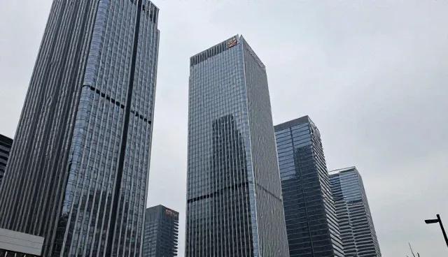 商务休闲装维护建议中的检查要点与实践
